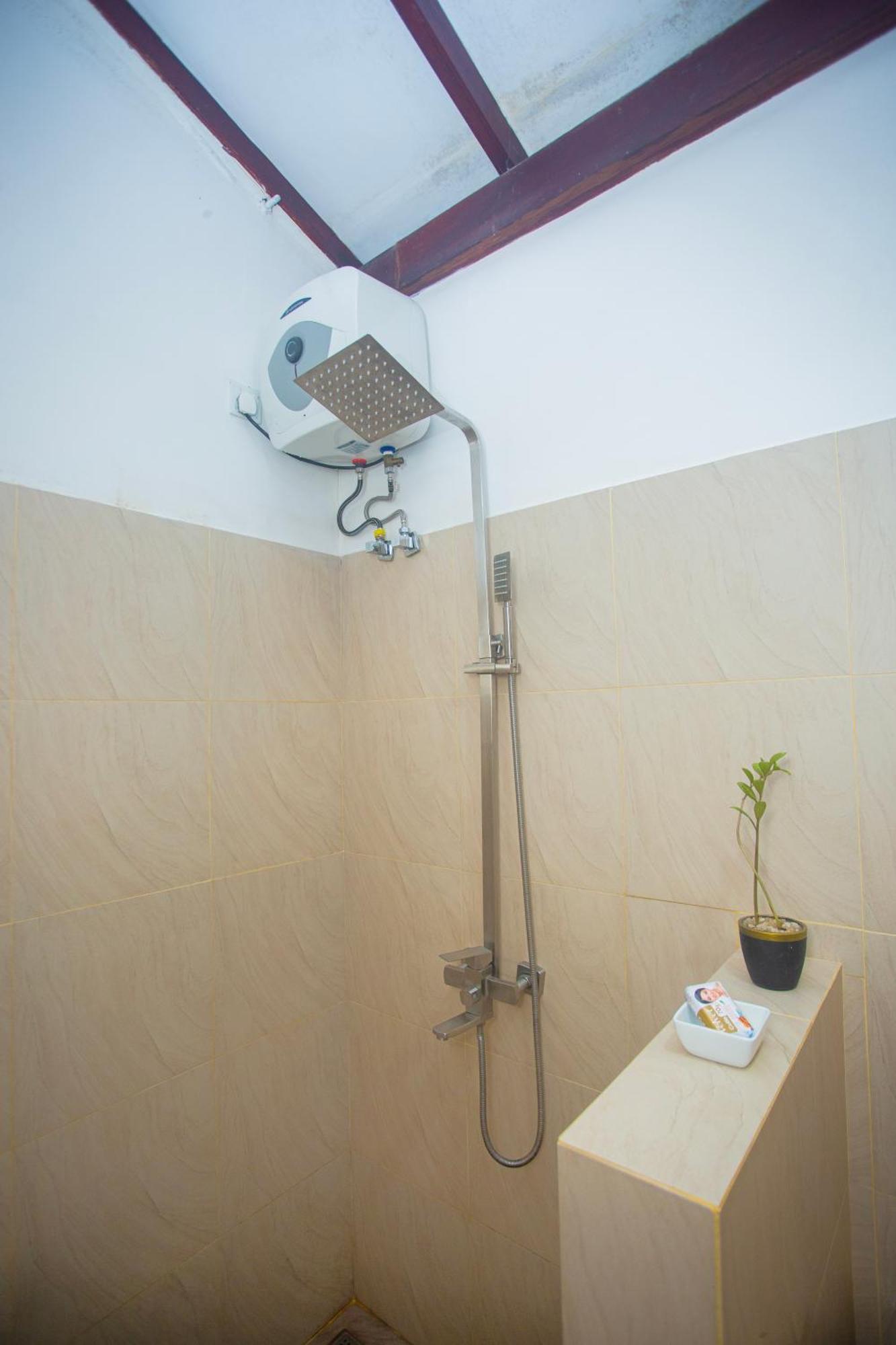 209 Nooit Gedacht Appartement Unawatuna Buitenkant foto