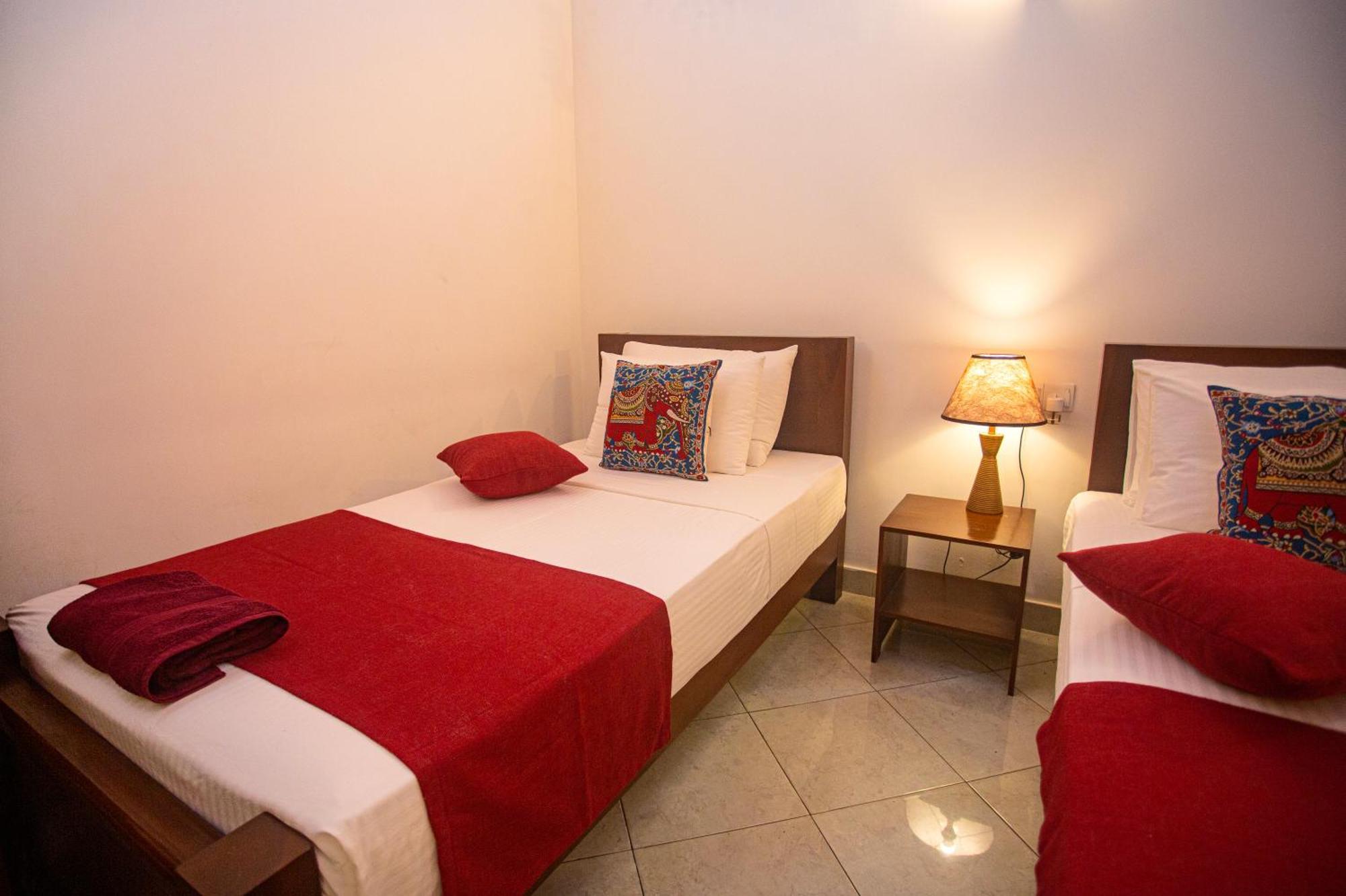 209 Nooit Gedacht Appartement Unawatuna Buitenkant foto